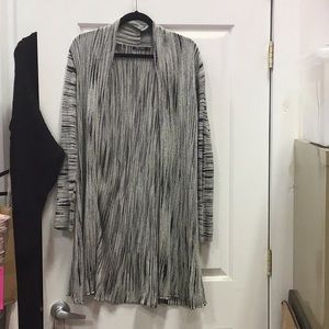 Nic+Zoe long sleeve black and gray cardigan, size large
